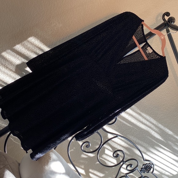 Black Dress, Slit Top Back, Buttonless, Easy Stretch Fabric🖤 - Picture 8 of 8